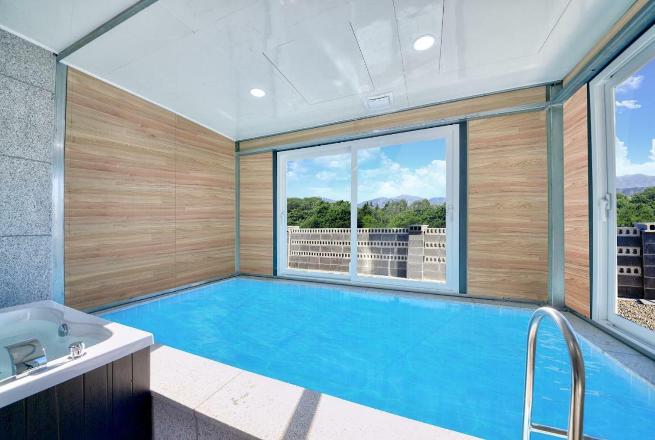 Lasso Pool Villa Sokcho Buitenkant foto